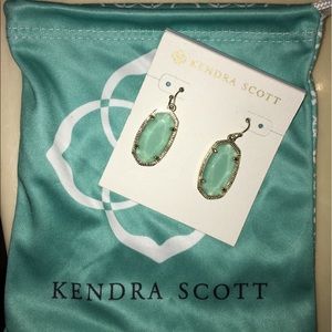 BNWT Kendra Scott lee earrings